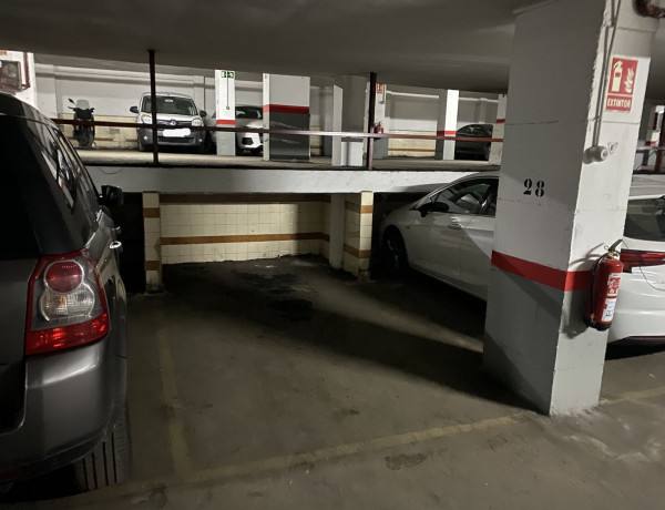 Garaje en venta en calle de Dulcinea, 57