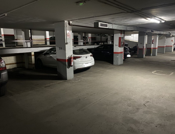 Garaje en venta en calle de Dulcinea, 57