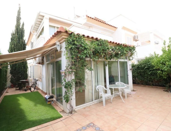 Chalet adosado en venta en plaza R-2 los Pinos