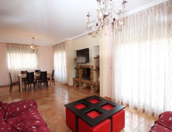 Casa o chalet independiente en venta en calle Cabo Prior