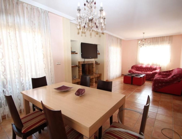 Casa o chalet independiente en venta en calle Cabo Prior