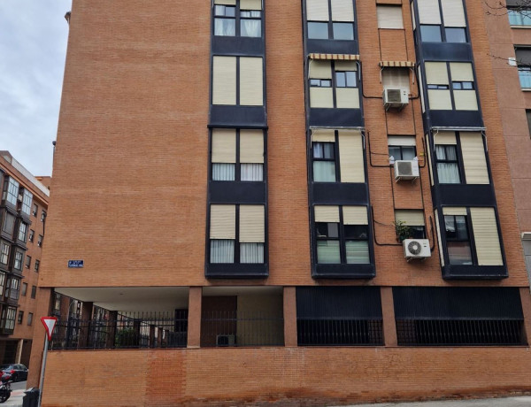 Alquiler de Piso en calle de Tomás Bretón, 49