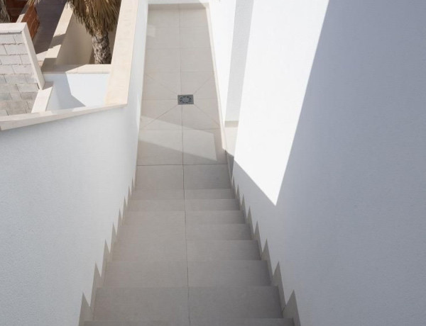 Chalet adosado en venta en Villamartín-Las Filipinas