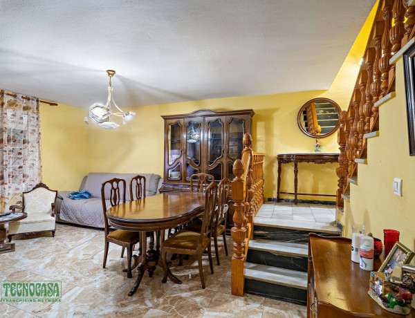 Chalet adosado en venta en Carretera Mojonera - Cortijos de Marín