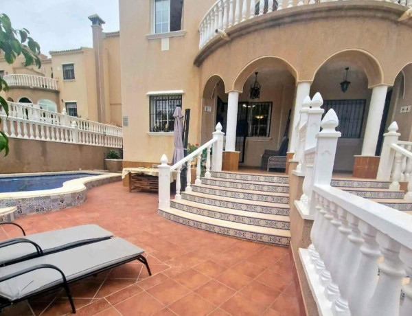 Casa o chalet independiente en venta en Villamartín-Las Filipinas