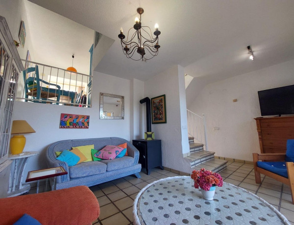 Chalet adosado en venta en avenida Ancla