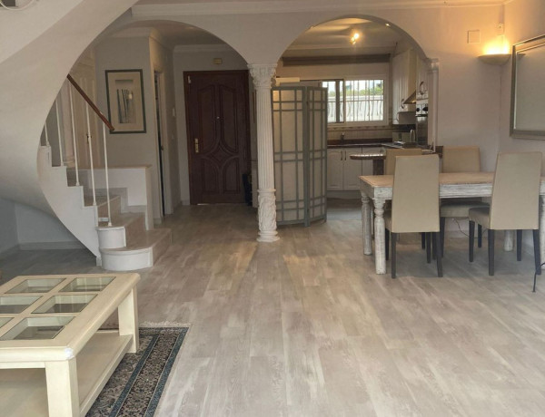 Alquiler de Chalet pareado en avenida Picos de Europa, 4