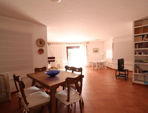 Casa o chalet independiente en venta en calle Vicente Medina Cmor