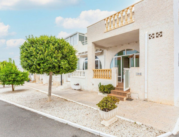 Chalet adosado en venta en Cabo Cervera