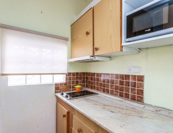 Chalet adosado en venta en Cabo Cervera