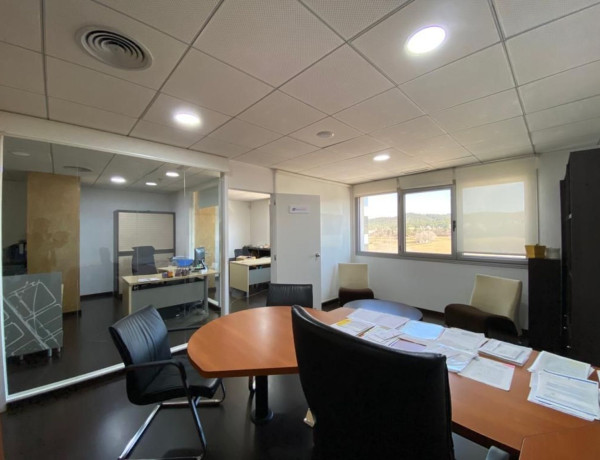 Oficina en venta en Corts Catalanes