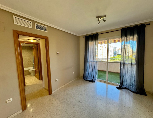 Alquiler de Piso en calle Enric Valor, 2