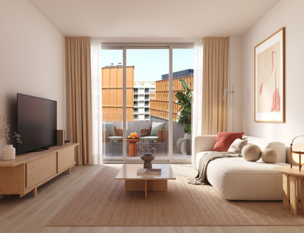 Piso en venta en calle Pallars, 418