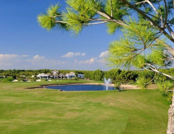 Ático en venta en Las Colinas Golf