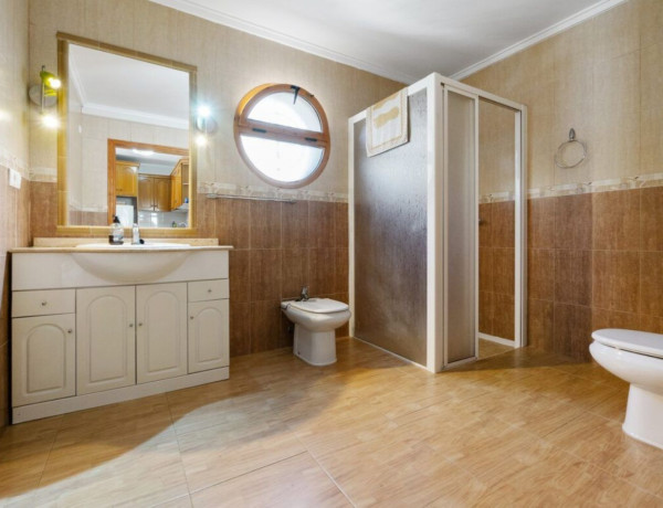 Chalet adosado en venta en Los Balcones - Los Altos del Edén