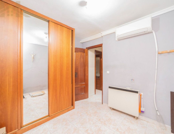 Piso en venta en calle Andorra