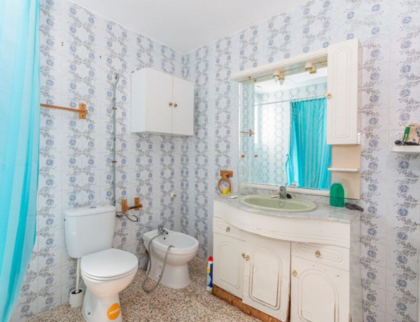 Piso en venta en La Veleta