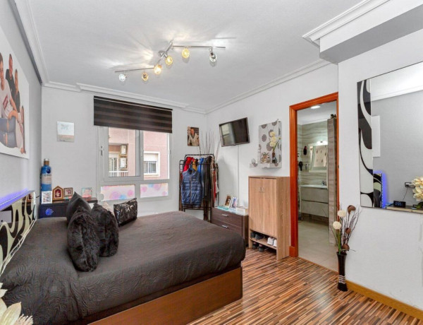 Piso en venta en Puerto Deportivo