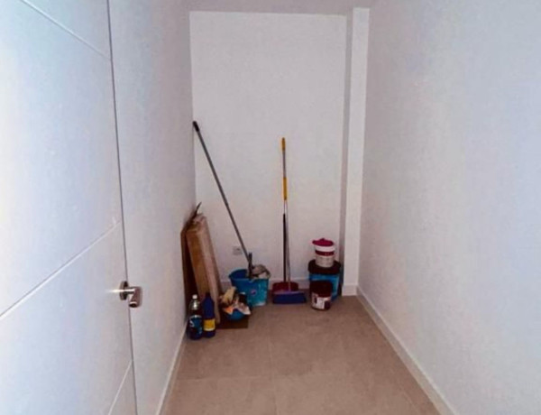 Alquiler de Piso en Urb. Centro, Centro