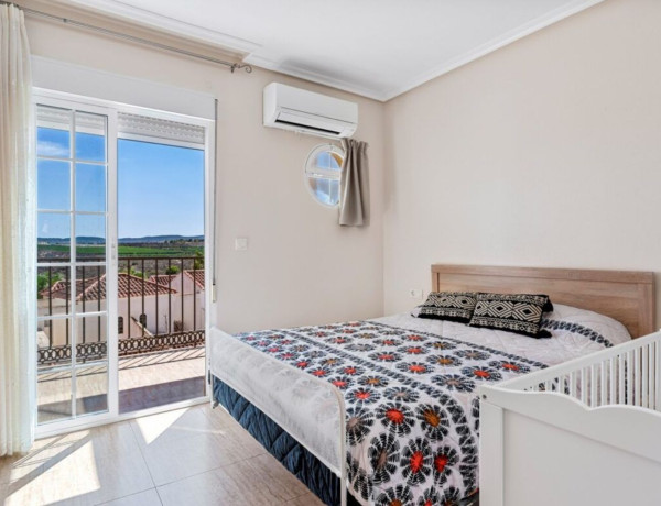 Chalet adosado en venta en Desamparados-Hurchillo-Torremendo