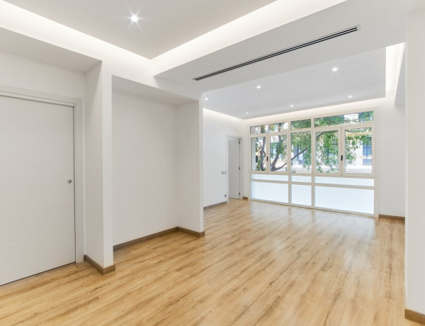 Piso en venta en calle de Guillem Tell