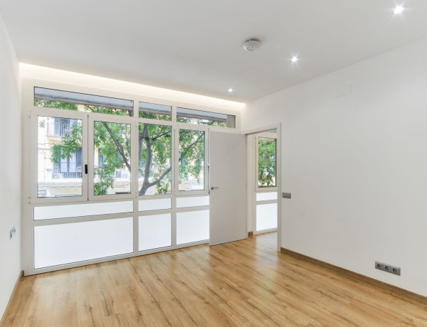 Piso en venta en calle de Guillem Tell