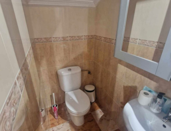 Chalet adosado en venta en Lomas de cabo roig