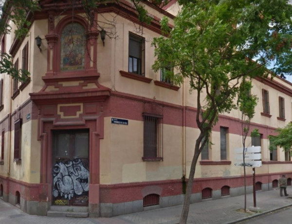 Local en venta en calle de Fernández de los Ríos