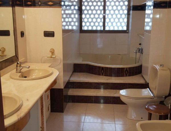 Alquiler de Piso en calle del Torero Luis Francisco Esplá, 14