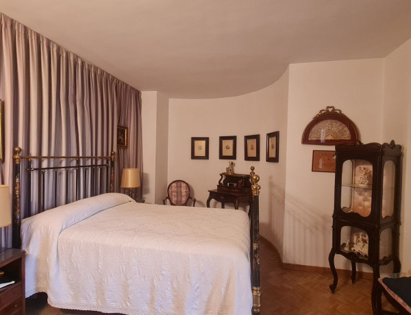 Piso en venta en paseo Marítimo Ciudad de Melilla, 33