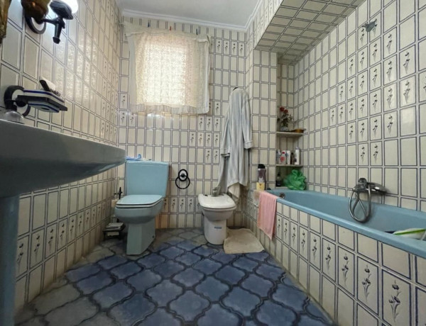 Piso en venta en calle del Pintor Genaro Lahuerta