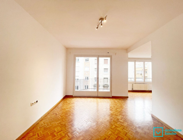 Alquiler de Piso en avenida de la Riera de Cassoles, 8 bis