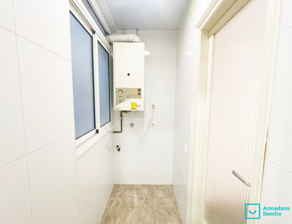 Alquiler de Piso en avenida de la Riera de Cassoles, 8 bis