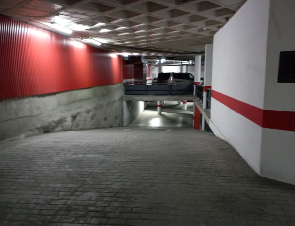 Garaje en venta en calle de Alejandro Ferrant, 24