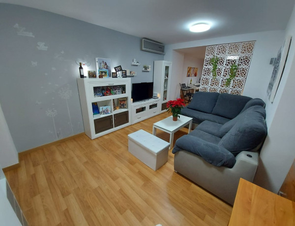 Piso en venta en avenida reyes catolicos, 2