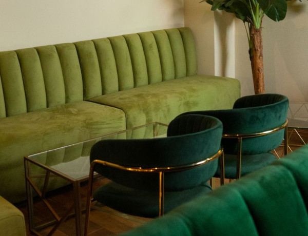 Alquiler de Local en calle de Blasco de Garay, 25