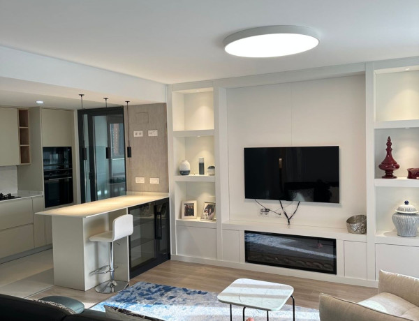 Piso en venta en avenida del Maestro Rodrigo, 45