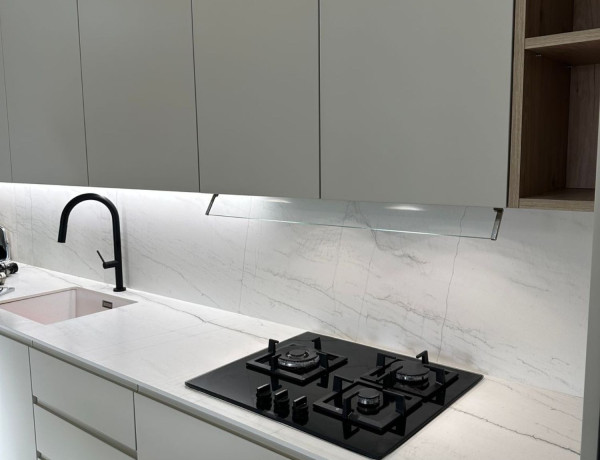 Piso en venta en avenida del Maestro Rodrigo, 45