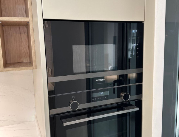 Piso en venta en avenida del Maestro Rodrigo, 45