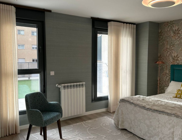 Piso en venta en avenida del Maestro Rodrigo, 45