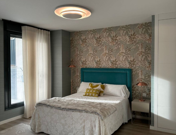 Piso en venta en avenida del Maestro Rodrigo, 45