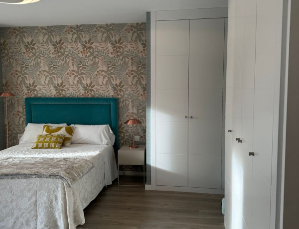 Piso en venta en avenida del Maestro Rodrigo, 45