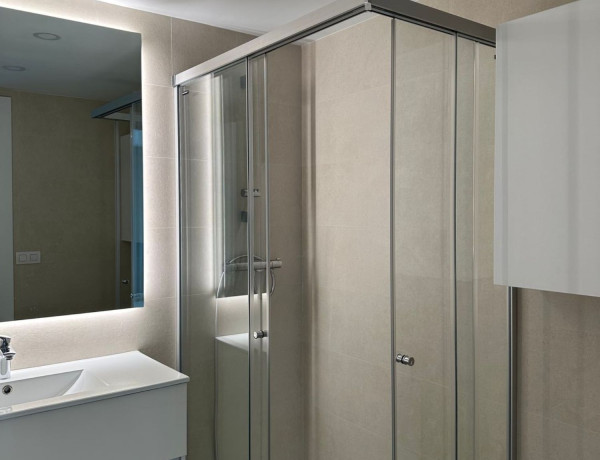 Piso en venta en avenida del Maestro Rodrigo, 45