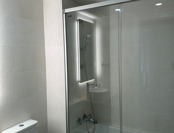 Piso en venta en avenida del Maestro Rodrigo, 45