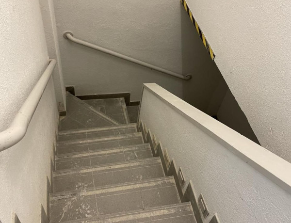 Local en venta en calle Rafael Finat