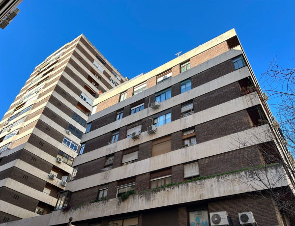 Piso en venta en calle de Andrés Mellado, 33