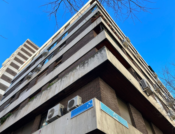 Piso en venta en calle de Andrés Mellado, 33