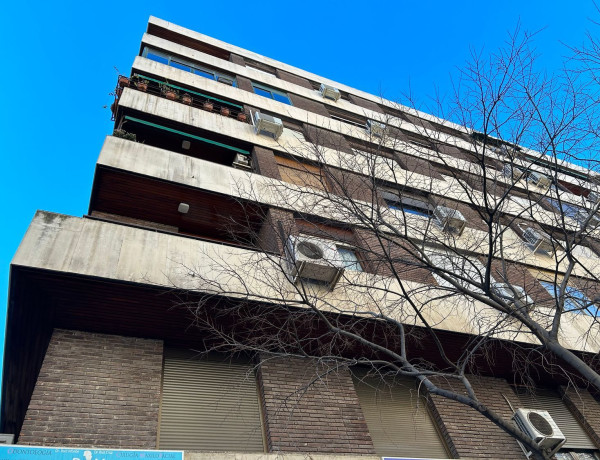 Piso en venta en calle de Andrés Mellado, 33