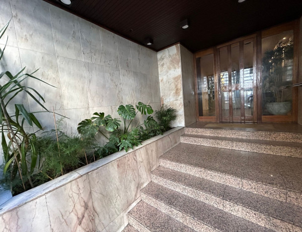 Piso en venta en calle de Andrés Mellado, 33