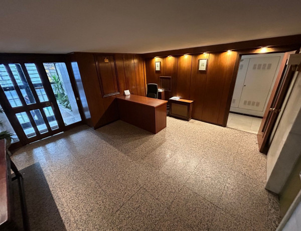 Piso en venta en calle de Andrés Mellado, 33